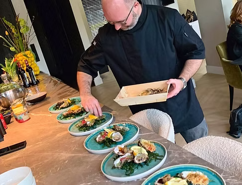 Verse cateringgerechten bereid door Chefs Street
